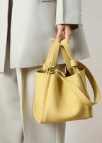 Vesalie | Structured Leather Bucket Tote
