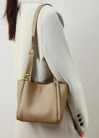 Vesalie | Structured Leather Bucket Tote