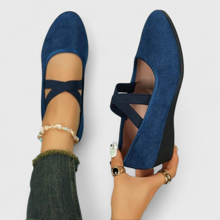 Finley | Orthopedic Cross-Strap Flat Sandals