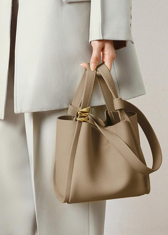 Vesalie | Structured Leather Bucket Tote