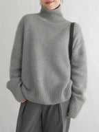 Genevieve | Cashmere Turtleneck