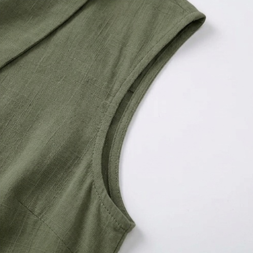 Vera | Sleeveless V-Neck Blouse