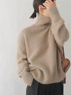 Genevieve | Cashmere Turtleneck