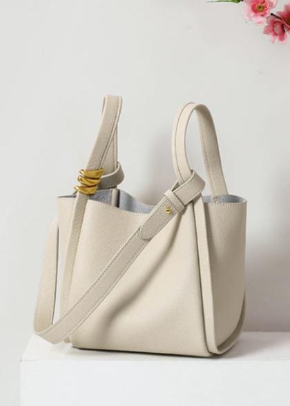 Vesalie | Structured Leather Bucket Tote