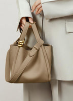 Vesalie | Structured Leather Bucket Tote