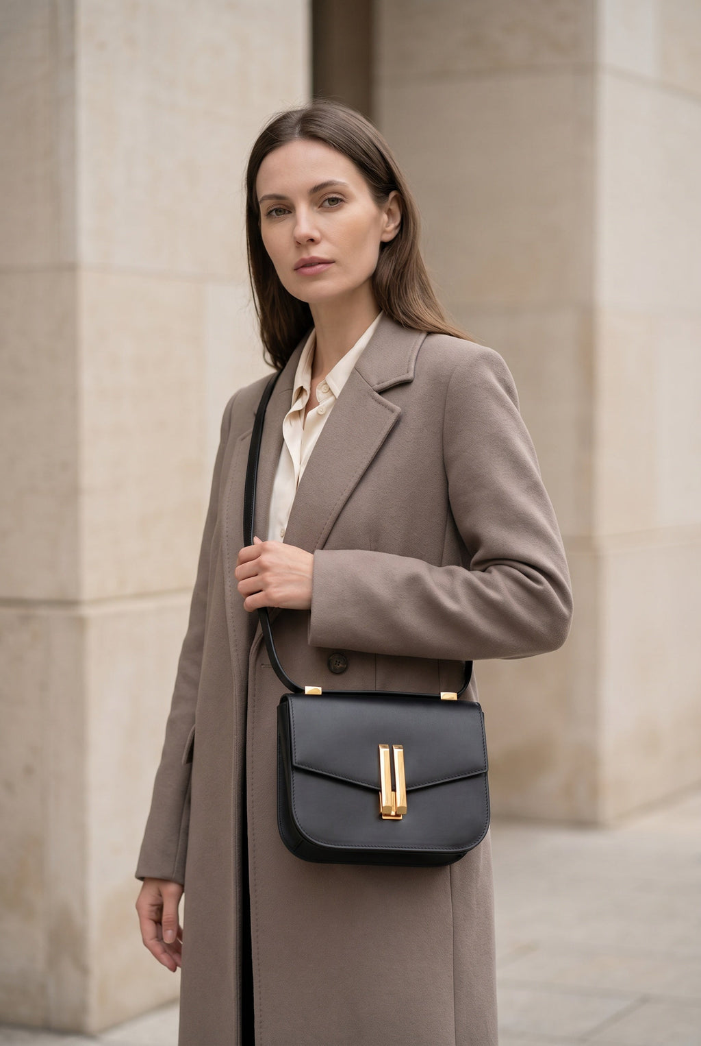 Amelie | Structured Black Leather Shoulder Bag with Gold Clasp