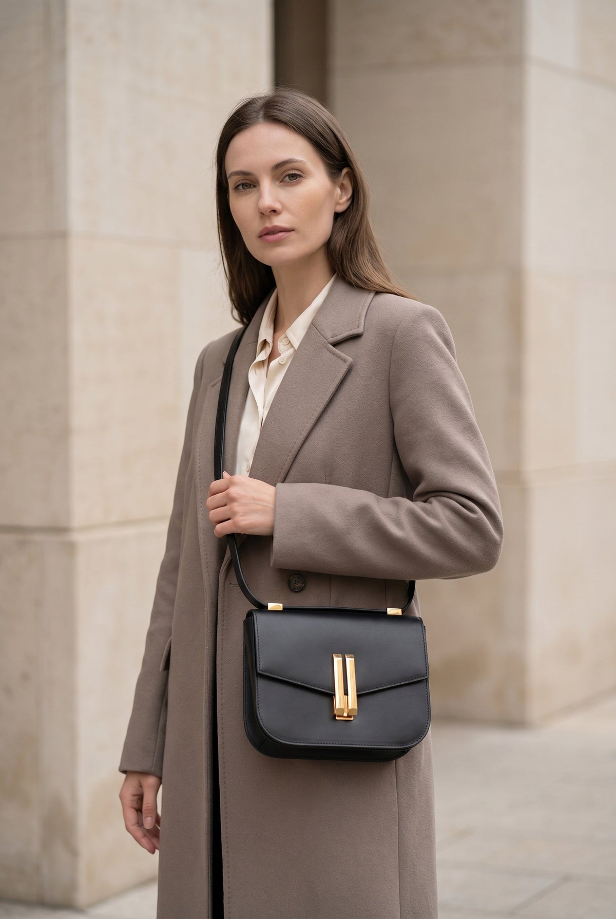 Amelie | Structured Black Leather Shoulder Bag with Gold Clasp